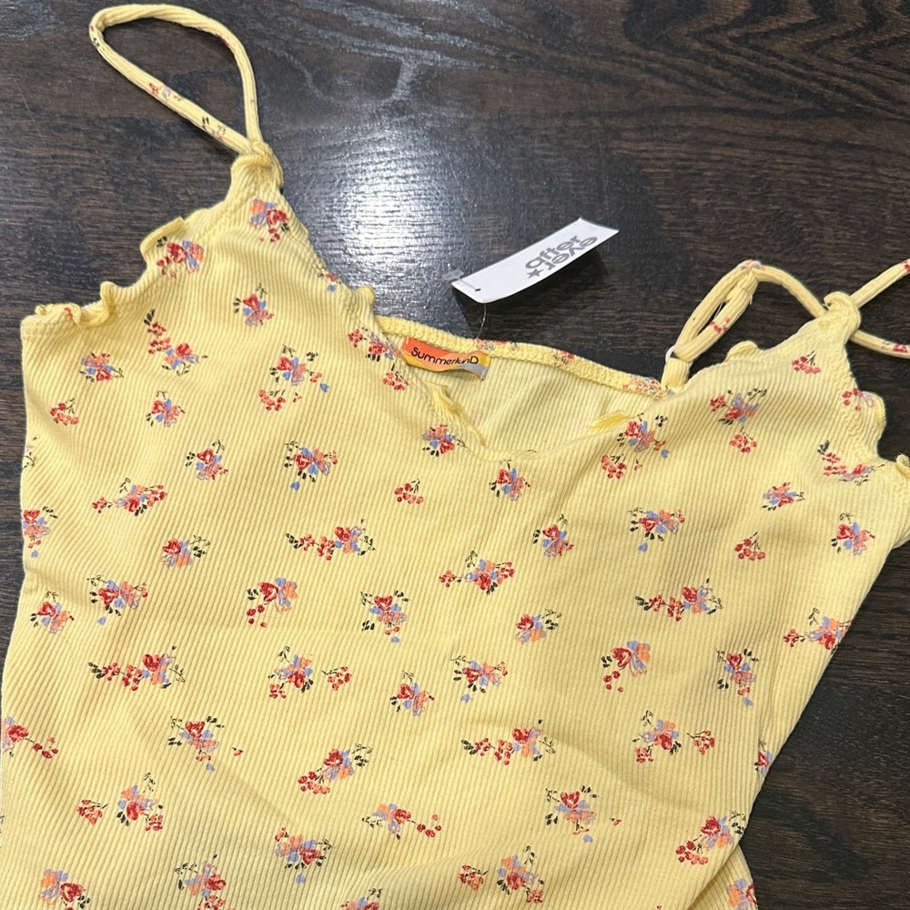 Garage Sunny Floral Camisole - Picture 2 of 3